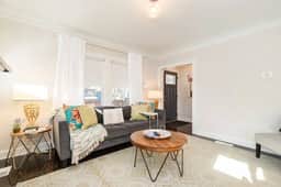 Forest Avenue Flat (1st Floor Apt) · 2BR | 2 Private Baths | Extended Stays