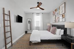 Hunter House  · Modern Escape: 5BR/2.5BA  Near St. Louis Must-Sees