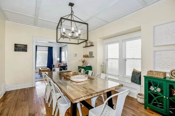 BEH · Spacious 4BR Near Plaza & Westport | Ideal for Groups & Gatherings