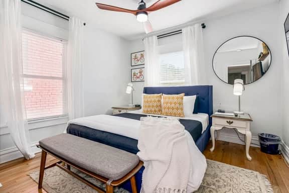 BEH · Spacious 4BR Near Plaza & Westport | Ideal for Groups & Gatherings