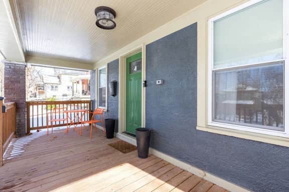 Forest Avenue Flat (1st Floor Apt) · 2BR | 2 Private Baths | Extended Stays