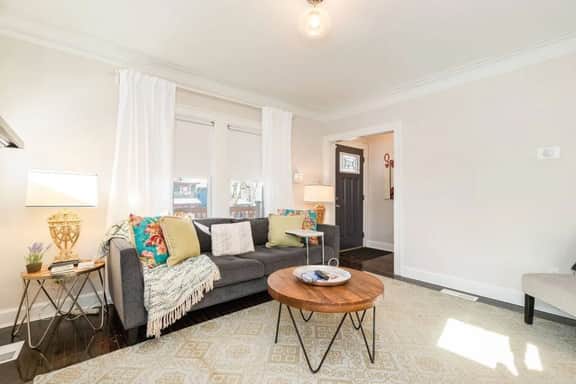 Forest Avenue Flat (1st Floor Apt) · 2BR | 2 Private Baths | Extended Stays