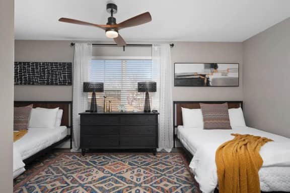 Hunter House  · Modern Escape: 5BR/2.5BA  Near St. Louis Must-Sees