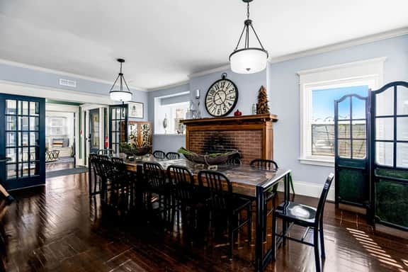 Ten6Teen · Grand Mansion: 6BR, 5.5BA Near Top  KC Attractions
