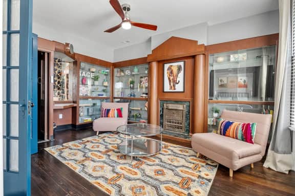The Chase off Grand: Historic Shaw Home • Sleeps 14 • Near Zoo & Arch