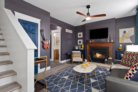 Hunter House  · Modern Escape: 5BR/2.5BA  Near St. Louis Must-Sees